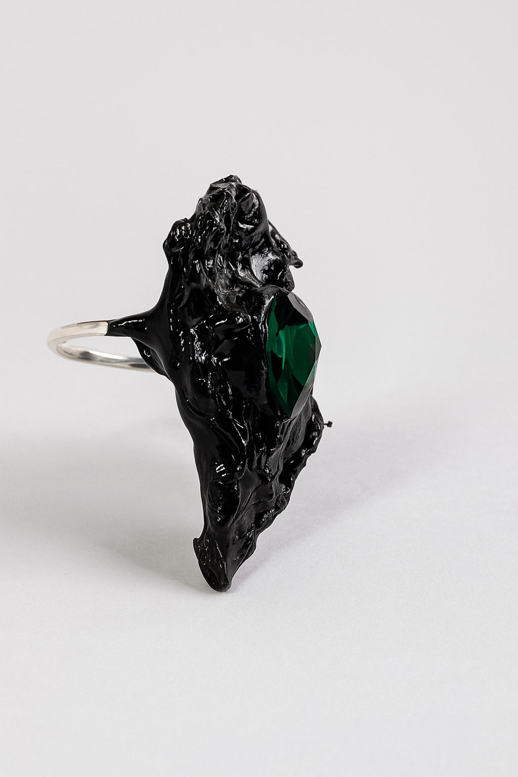 Sustainable Statement Ring EMERALDA