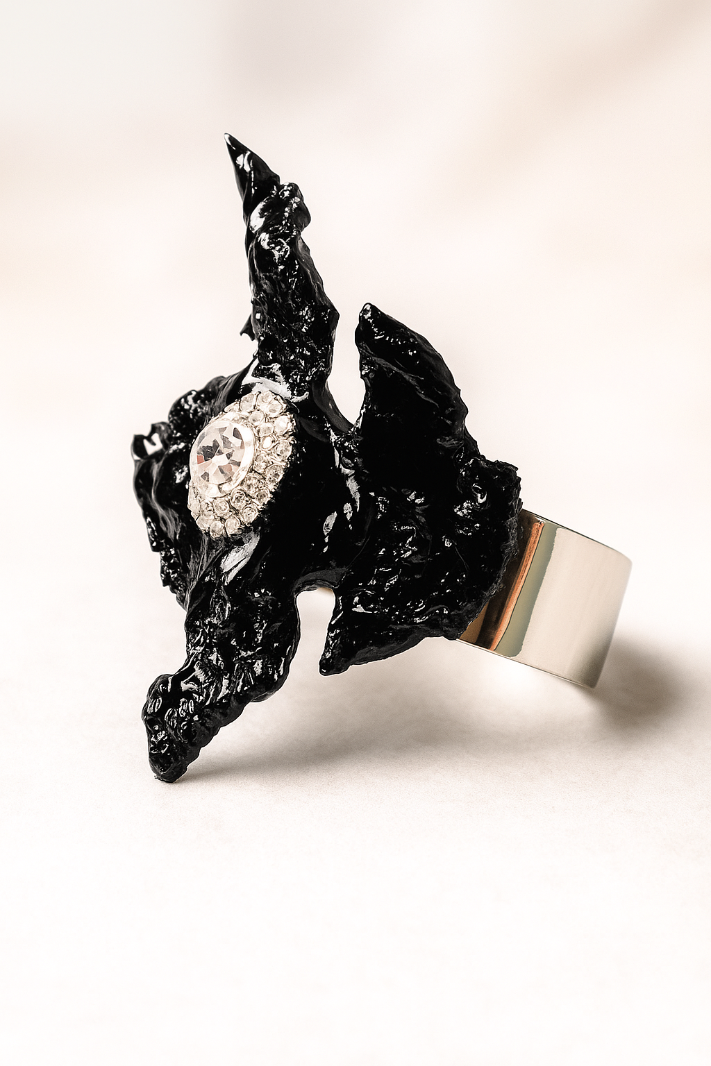 Sustainable Statement Bracelet "Brielle"
